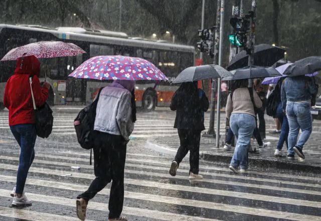 sao-paulo-entra-em-estado-de-atencao-para-alagamentos-nesta-sexta-(18)