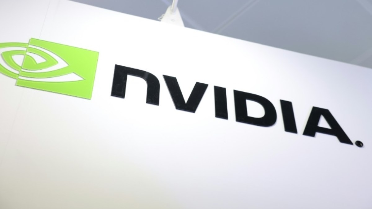 nvidia-preve-perda-de-us$-5,5-bilhoes-no-envio-de-chips-dos-eua-a-china