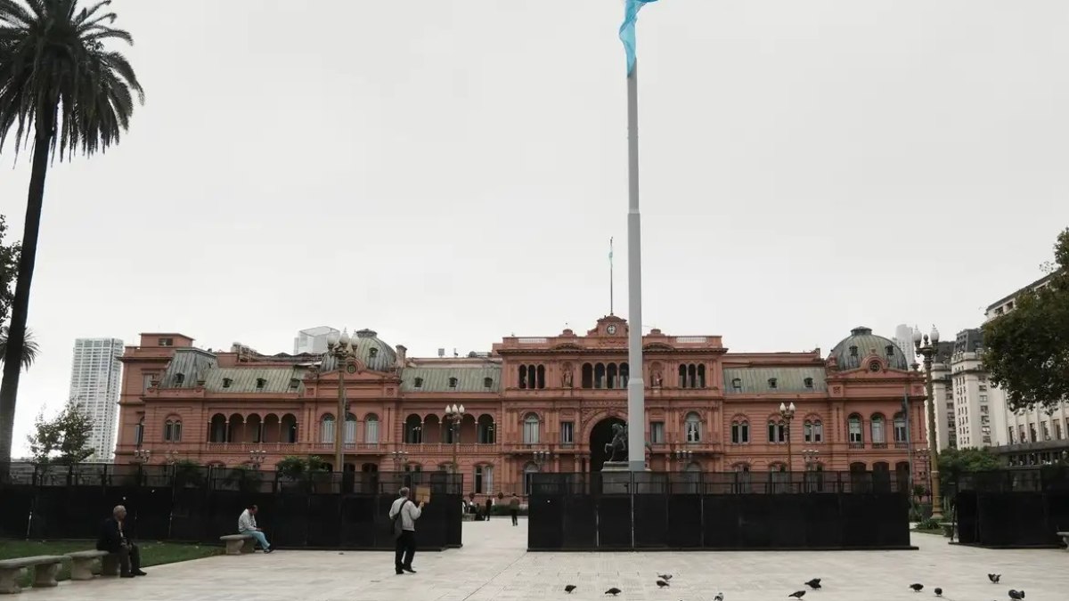 peso-argentino-cai-11,3%,-apos-flexibilizar-controle-cambial