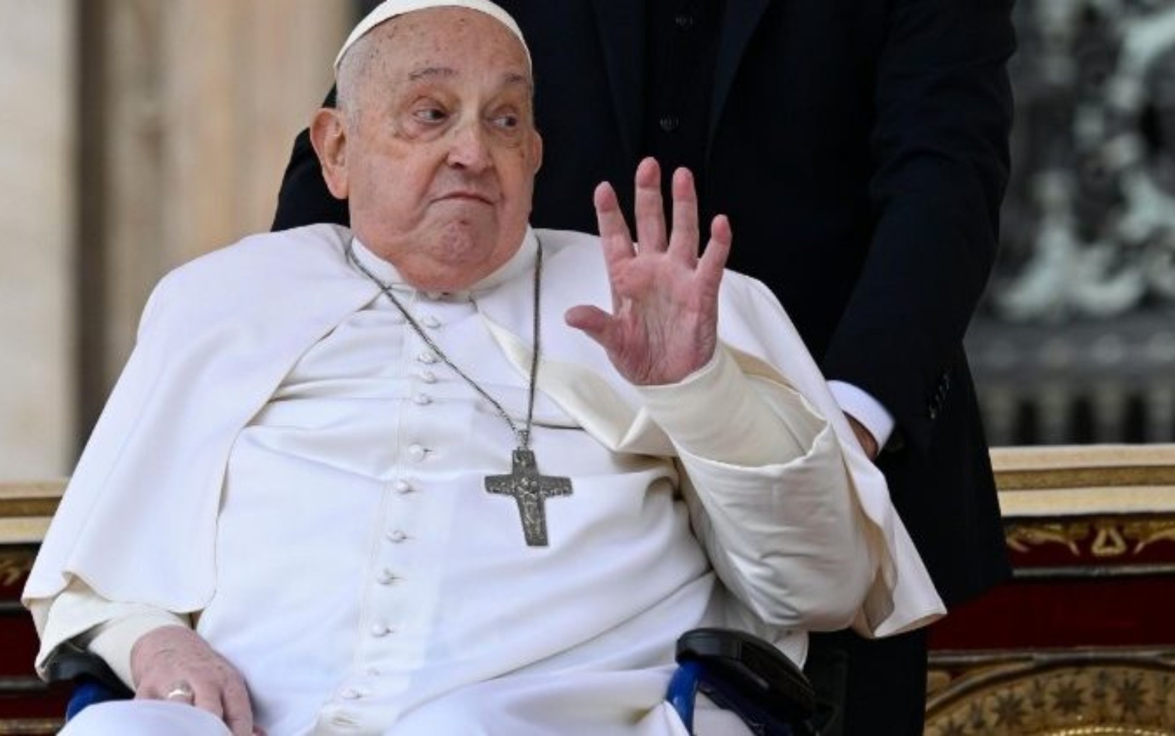 papa-francisco:-artistas-e-famosos-lamentam-a-morte-do-pontifice