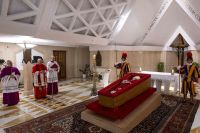 publico-podera-visitar-corpo-do-papa-francisco-entre-quarta-e-sexta-(25)
