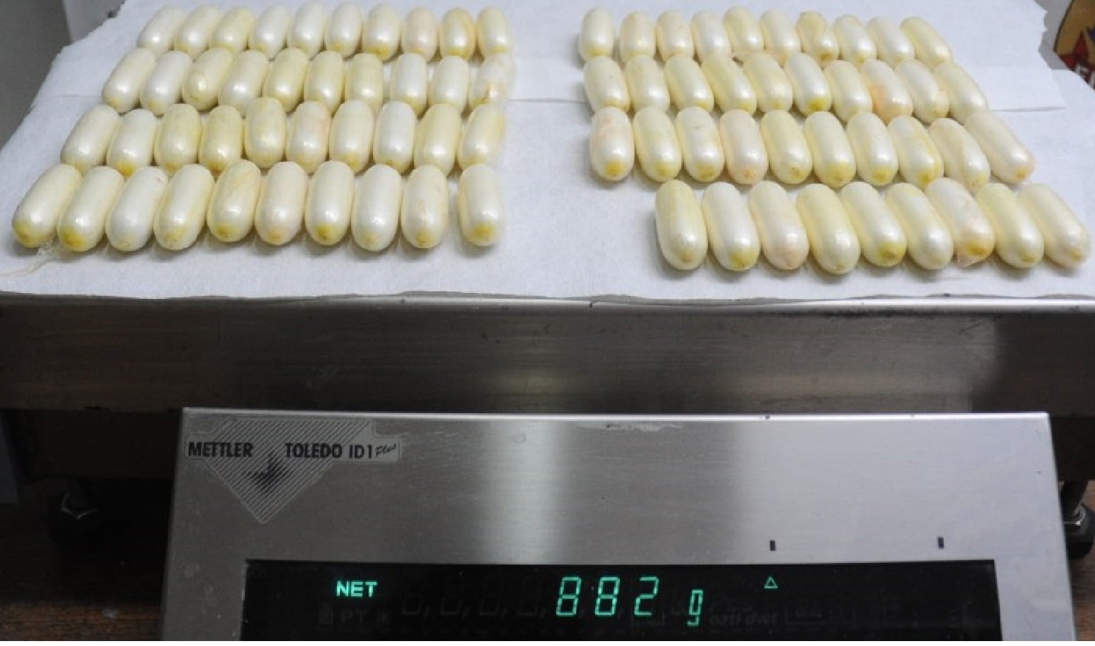 pascoa-e-tiradentes-no-aeroporto:-pf-pega-58-quilos-de-drogas-em-guarulhos