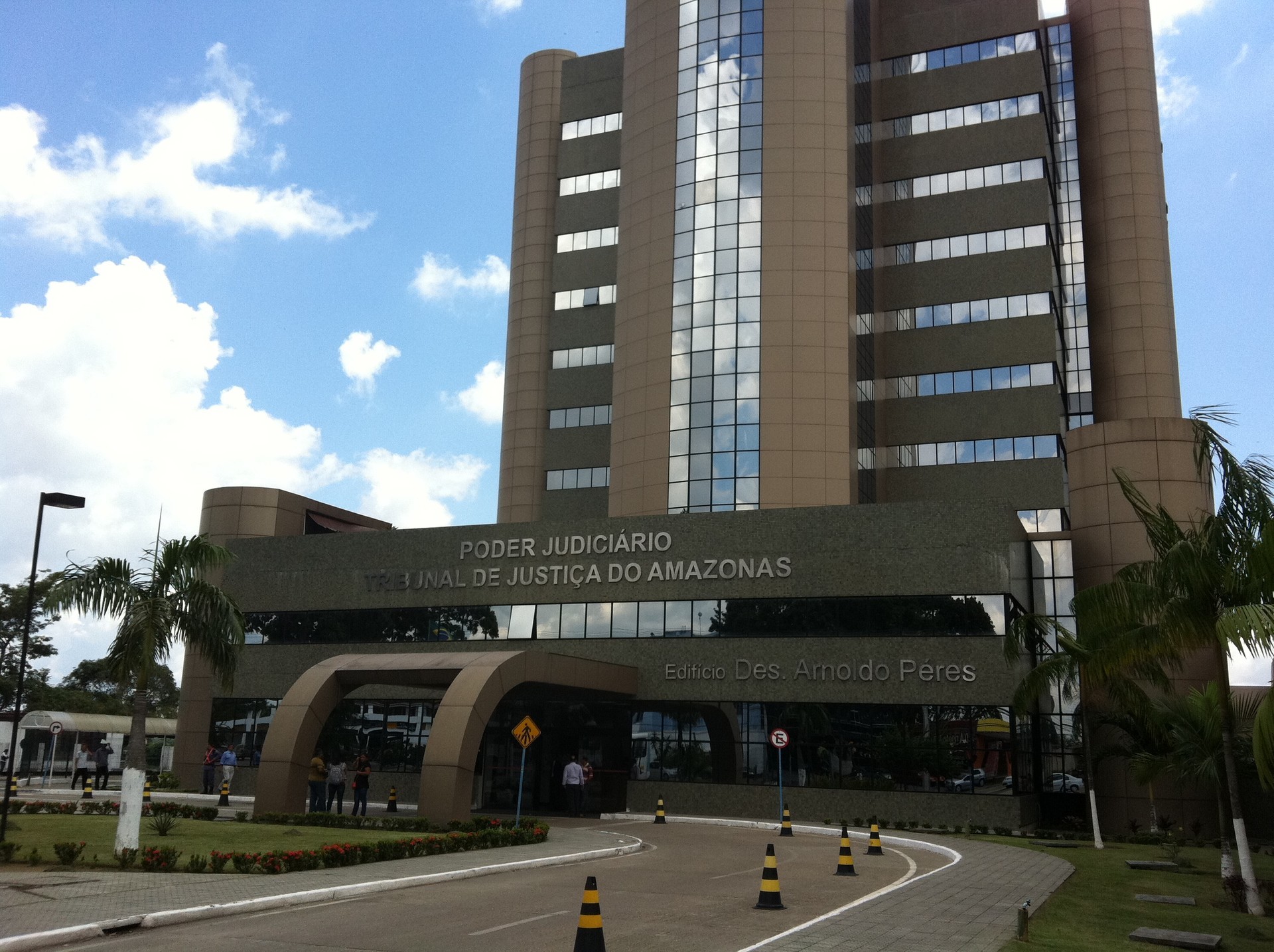 operadora-telecom-pode-ser-a-primeira-a-falir-por-falta-de-plano-viavel