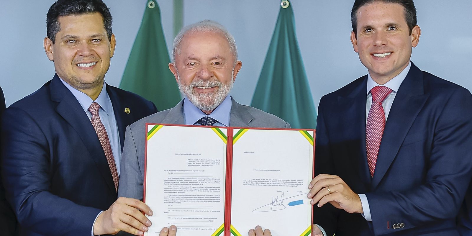 lula-entrega-pec-da-seguranca-publica-ao-congresso-nacional