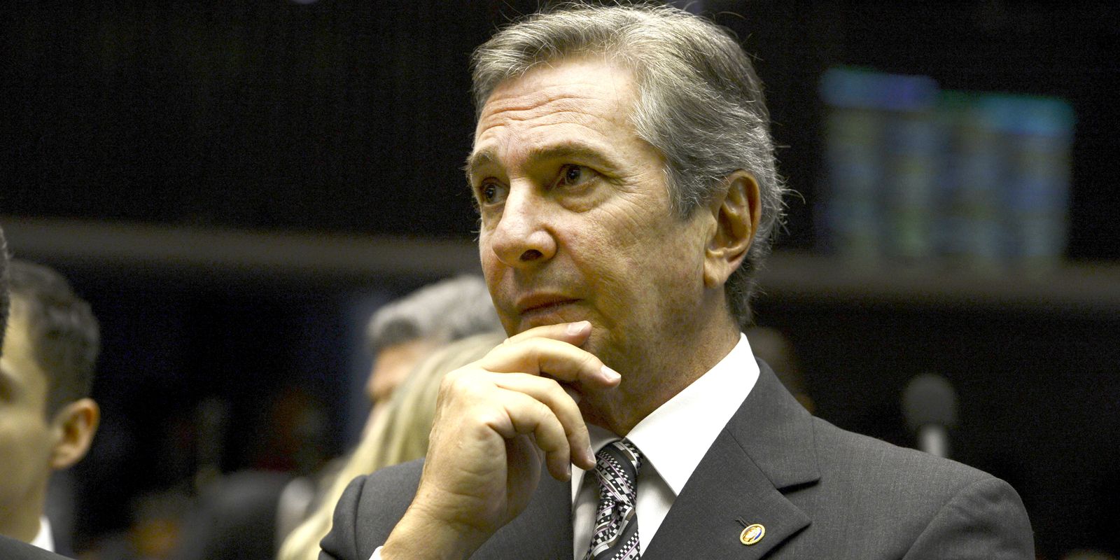 ex-presidente-fernando-collor-e-preso-em-maceio