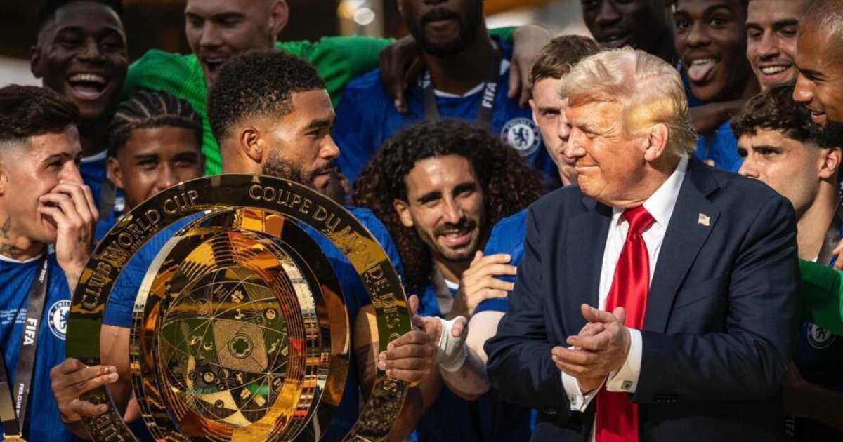 fotografo-brasileiro-percorre-gramados-mundiais-registrando-momentos-iconicos-do-esporte