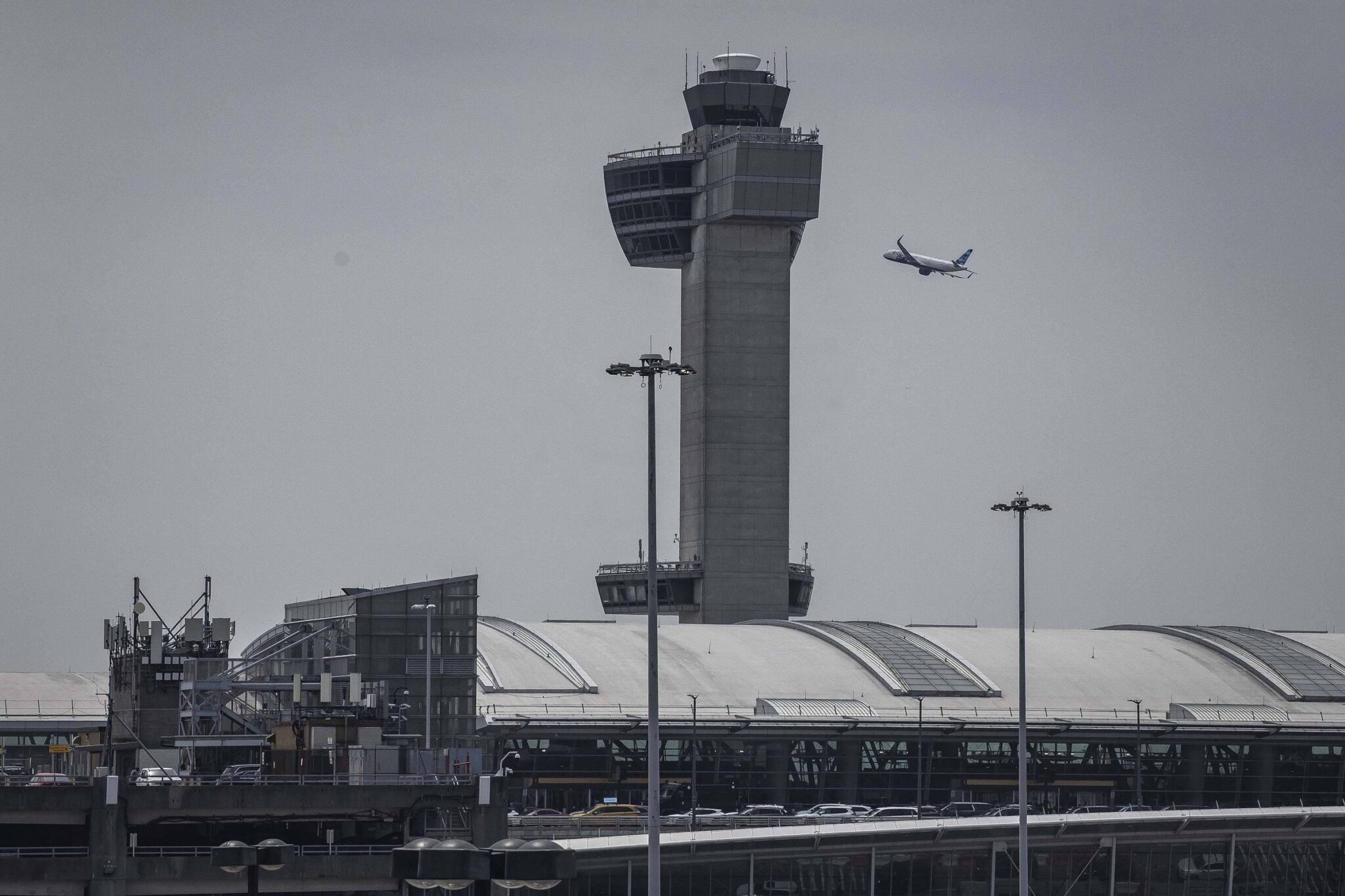 eua-tem-mais-de-8.000-voos-atrasados-com-paralisacao-do-governo