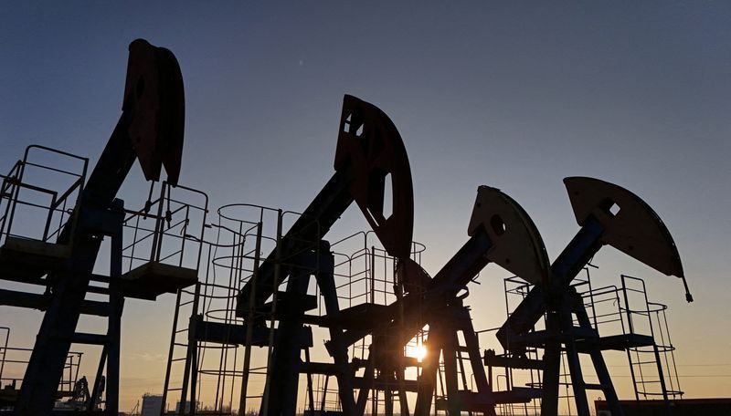 petroleo-fecha-em-alta-pelo-terceiro-dia-seguido-com-tensoes-geopoliticas
