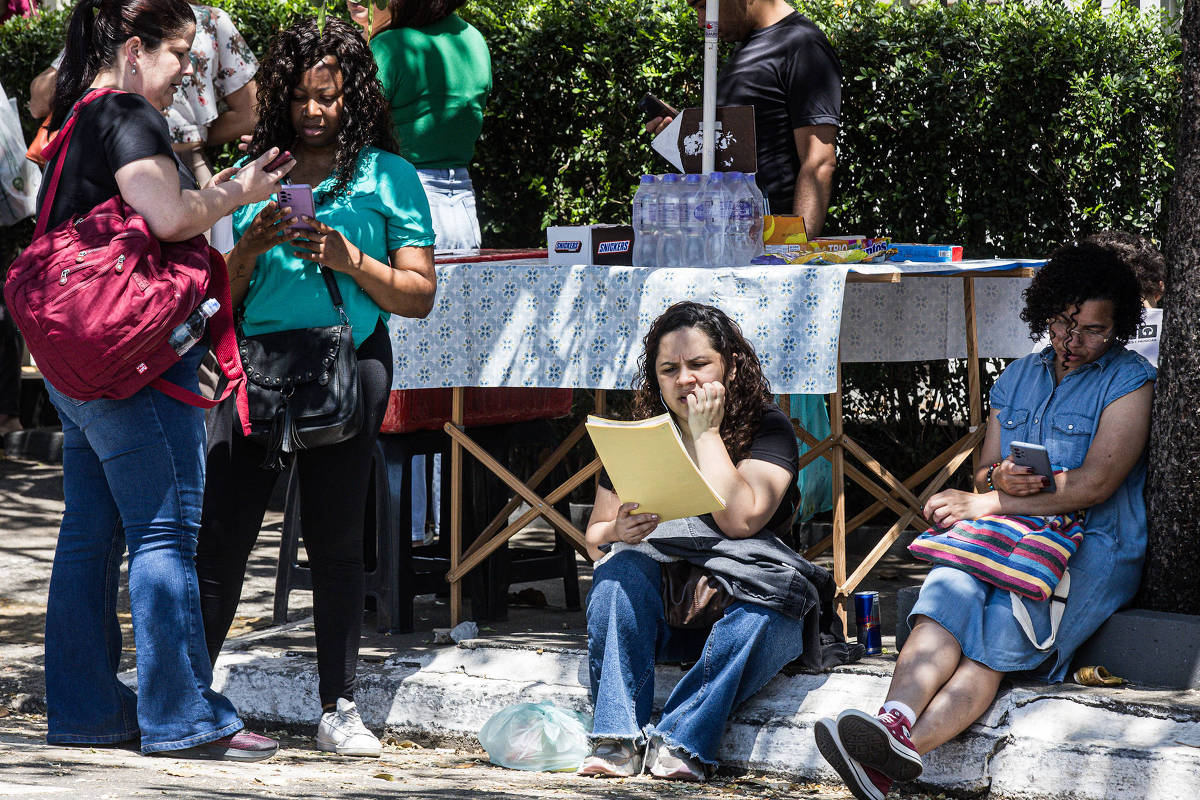 provas-discursivas-do-cnu-2025-ocorrem-neste-domingo-(7);-veja-o-que-pode-e-o-que-nao-pode-levar