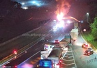 carreta-pega-fogo-e-bloqueia-parte-da-rodovia-dos-imigrantes,-em-sp