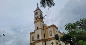 domingo-em-apucarana-tera-calor-de-ate-30-oc-e-previsao-de-chuva-no-fim-da-tarde