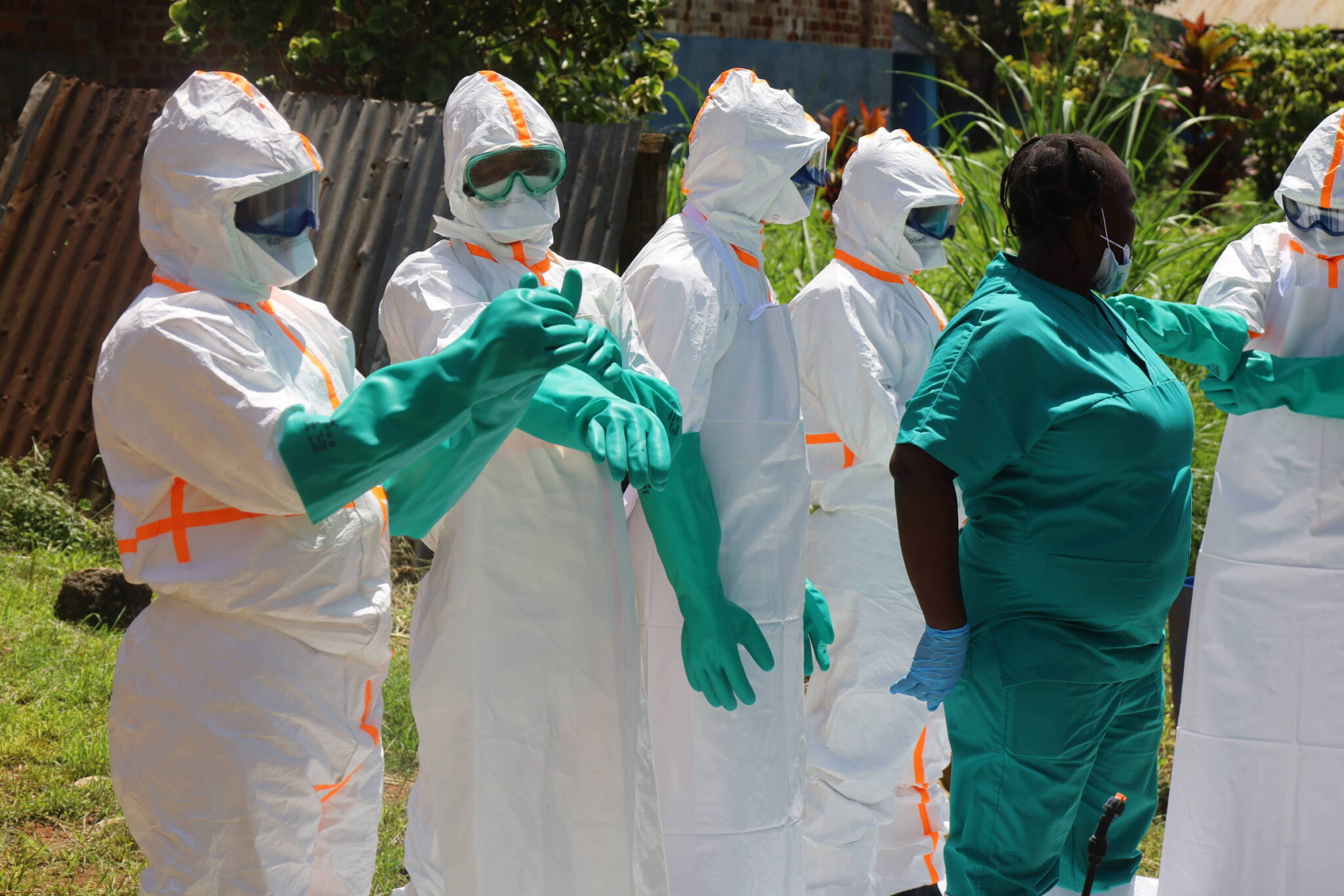 oms-diz-que-letalidade-de-surto-de-ebola-esta-abaixo-de-25%