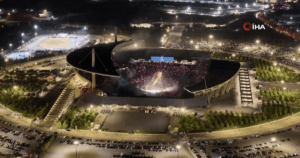 apos-falas-antissemitas,-show-de-kanye-west-em-istambul-reune-100-mil-fas