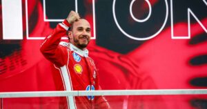 f1:-lewis-hamilton-vence-o-gp-de-barcelona-e-conquista-primeira-vitoria-pela-ferrari