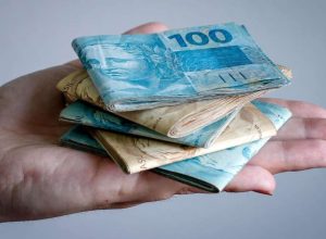 somente-6%-dos-brasileiros-ainda-fazem-pagamentos-com-dinheiro-fisico