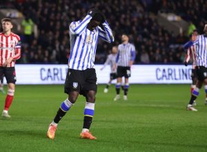 atrasos-salariais-podem-impedir-estreia-de-tradicional-clube-ingles-na-segunda-divisao