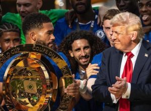 fotografo-brasileiro-percorre-gramados-mundiais-registrando-momentos-iconicos-do-esporte