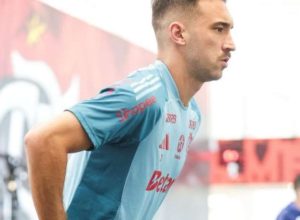 com-ortiz-e-sem-pedro,-flamengo-divulga-relacionados-contra-o-racing