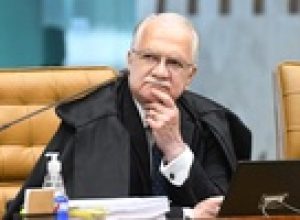 tv-de-collor-apela-a-fachin-e-diz-que-nao-tem-como-pagar-salarios-sem-globo