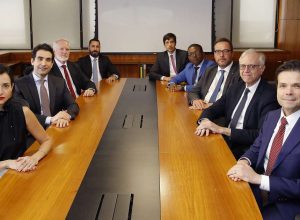 copom-deve-fechar-ano-com-selic-em-15%,-sem-estabelecer-compromisso-com-inicio-do-ciclo-de-cortes