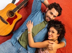 gustavo-mioto-comenta-decisao-de-atuar-em-novela-vertical:-‘mini-surto-de-coragem’