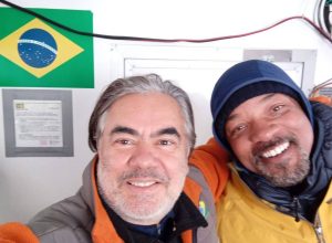 estacao-brasileira-na-antartica-e-cenario-de-serie-com-will-smith