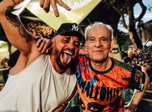 ney-matogrosso-faz-um-portelense-torcer-pela-imperatriz-leopoldinense…