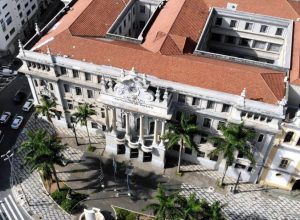 entidades-pedem-codigo-de-conduta-para-o-stf-em-ato-na-usp