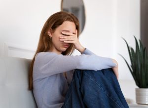 quase-um-terco-dos-jovens-diz-que-mulher-deve-obedecer-ao-marido,-revela-pesquisa-global