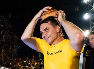 flavio-bolsonaro-foca-em-seguranca-publica-em-inicio-de-pre-campanha-e-critica-lula-no-nordeste