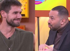 bbb-26:-jonas-choca-gil-com-resposta-sobre-‘edredom’-com-jordana:-‘a-bola-nao…’