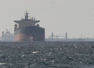 eua-dizem-ter-interrompido-completamente-o-comercio-maritimo-do-ira