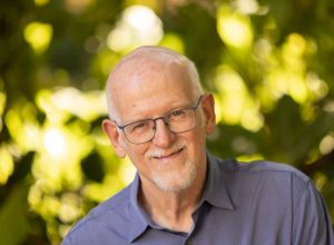 pediatra-daniel-becker-defende-criacao-com-autonomia-em-‘os-1000-dias-do-bebe’