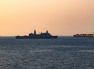 ira-propoe-reabrir-estreito-de-ormuz-para-dar-fim-a-guerra,-mas-adia-negociacao-nuclear