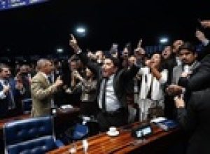 alcolumbre-aguarda-‘jogada’-de-lula,-fala-em-pressao-e-rechaca-ameacas
