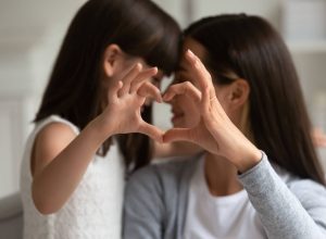 maes-buscam-ressignificar-padroes-emocionais-herdados-de-suas-familias