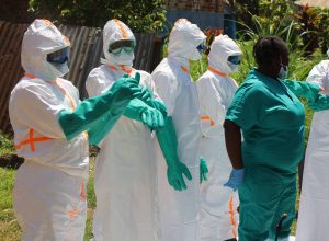 oms-diz-que-letalidade-de-surto-de-ebola-esta-abaixo-de-25%