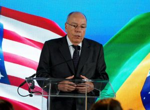 vieira-nega-base-para-tarifaco-e-diz-esperar-que-tema-chegue-a-trump-‘em-breve’
