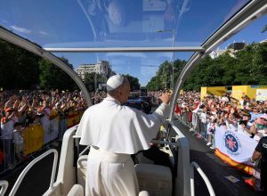 papa-diz-que-deus-esta-ao-lado-dos-pobres-em-missa-com-1,2-milhao-em-madri