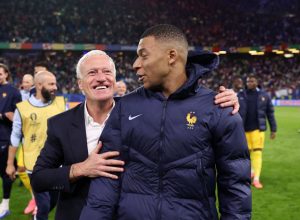 mbappe-pede-que-deschamps-nao-treine-a-italia-apos-fim-de-ciclo-na-franca