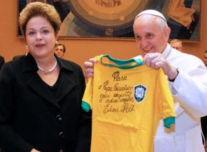 “o-esporte-mais-bonito-do-mundo”:-papa-francisco-e-sua-paixao-pelo-futebol